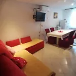 Apartament For Families With Children Lopar, Rab - 5024 *