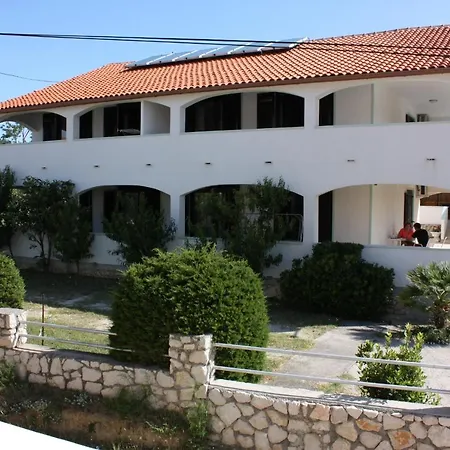 Appartement For Families With Children Lopar, Rab - 5024 Lopar