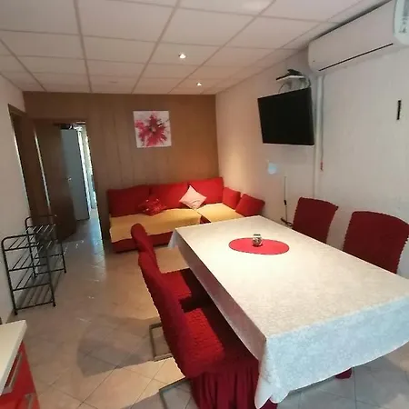 Appartement For Families With Children Lopar, Rab - 5024