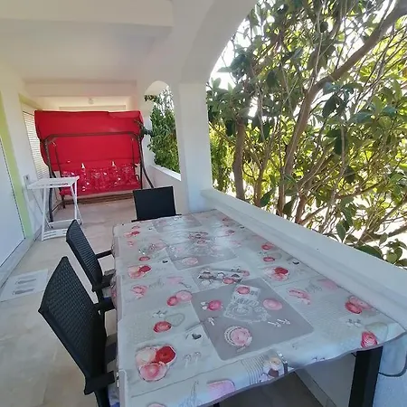 Apartman For Families With Children Lopar, Rab - 5024 *